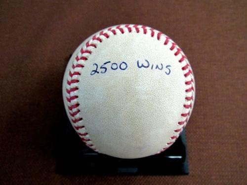 Боби Кокс 2500 Побеждава в един Бейзболен мач Atlanta Braves Hof с Автограф Auto 2500 Win Jsa - Бейзболни Топки С автографи